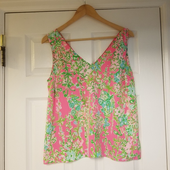 Lilly Pulitzer Tops - Lily Pulitzer silk tank, size L